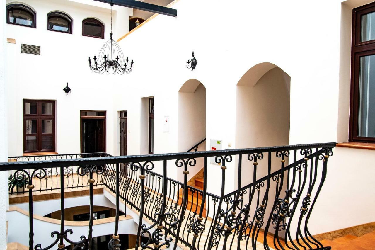 Gosciniec Asticus Bed and Breakfast Jarosław Buitenkant foto